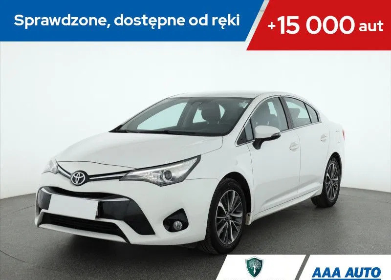 toyota Toyota Avensis cena 58000 przebieg: 89192, rok produkcji 2016 z Wejherowo